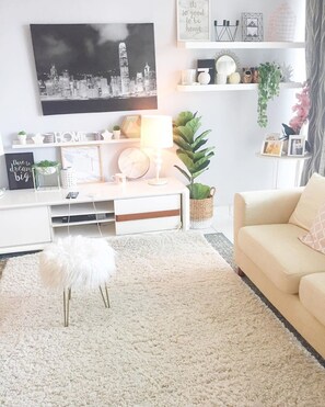 TV, Netflix, streaming services - Love the vicinity of KLCC & Genting from your home (Sentul)