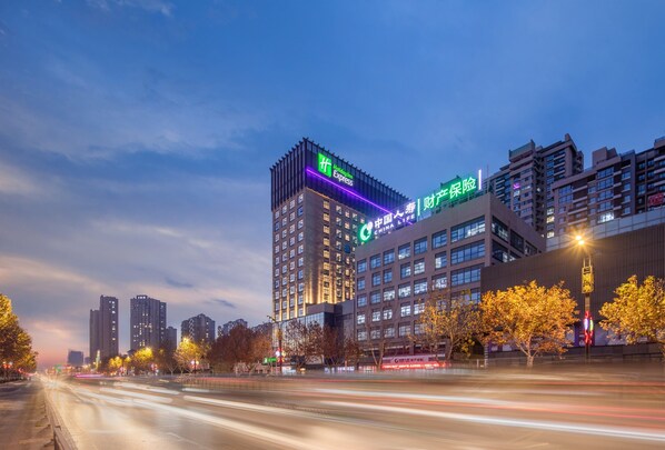 Exterior - Holiday Inn Express Kaifeng City Center by IHG (Kaifeng)