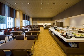 Daily buffet breakfast for a fee - Hotel Monterey Fukuoka (Fukuoka)