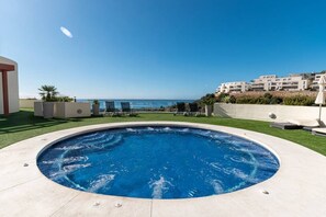 Indendørs pool, opvarmet pool