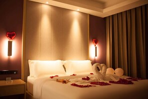 Romantic Room | Desk, blackout curtains, soundproofing, iron/ironing board