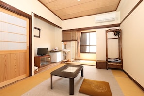 Flat-screen TV - Ryokan Kibun (Chikujo)