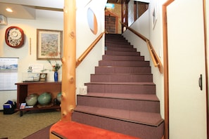 Staircase - Ryokan Kibun (Chikujo)