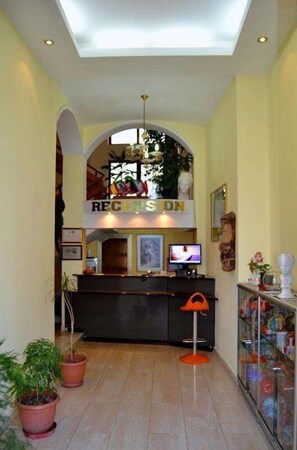 Lobby - Kruja Hotel (Tirana)