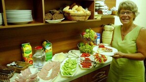 Dining - Kruja Hotel (Tirana)