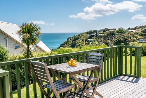 The Island Gem - Oneroa Holiday Home