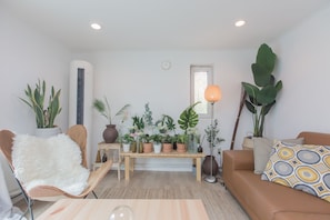 Family Suite | Living room | Flat-screen TV - Sio Suite (Seoul)