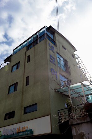 Exterior - Sio Suite (Seoul)