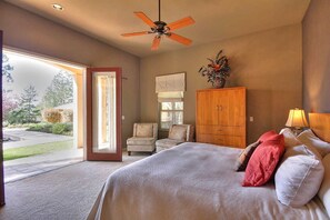 4 habitaciones, tabla de planchar con plancha, cuna de viaje y wifi 