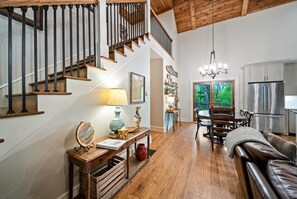 Interior - Sweet Retreat, Mountain View, Outdoor Fireplace, Community Lake, Dog Friendly! (Blowing Rock)
