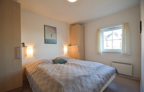 3 bedrooms, travel cot, free WiFi