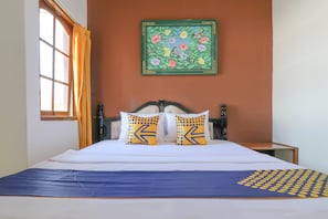 Basic Twin Room | Bed sheets - OYO 1927 Hotel Candra Adigraha (Denpasar)