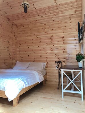 Double Room | Blackout drapes, soundproofing, iron/ironing board, free WiFi - An An House - Hostel (Da Lat)