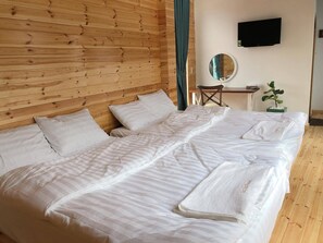 Blackout curtains, soundproofing, iron/ironing board, free WiFi