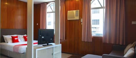 Bureau, draps fournis