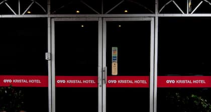 OYO 89577 Kristal Hotel