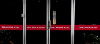 OYO 89577 Kristal Hotel