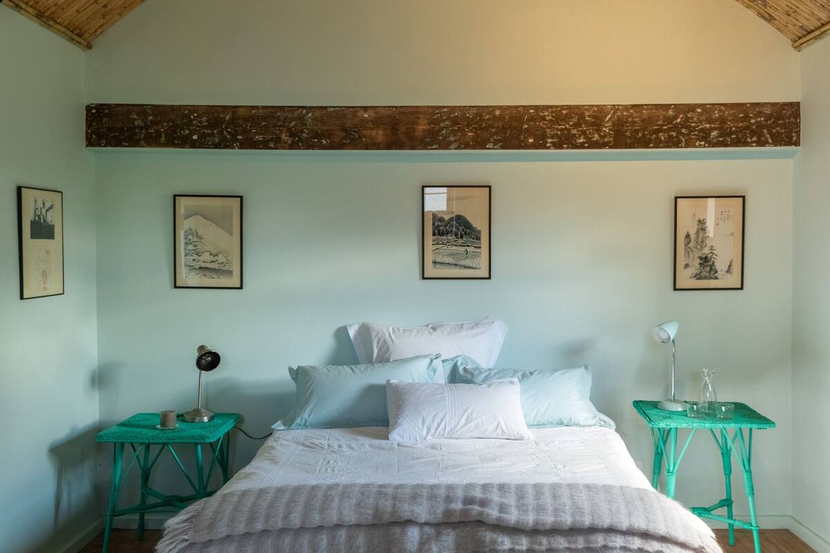 Habitación (The Church) | Escritorio, wifi gratis y ropa de cama