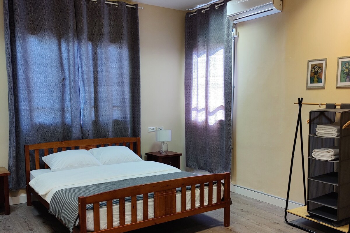 Family Quadruple Room | Laptop workspace, blackout drapes, iron/ironing board, free WiFi