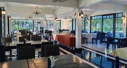 Grand Forest Hotel