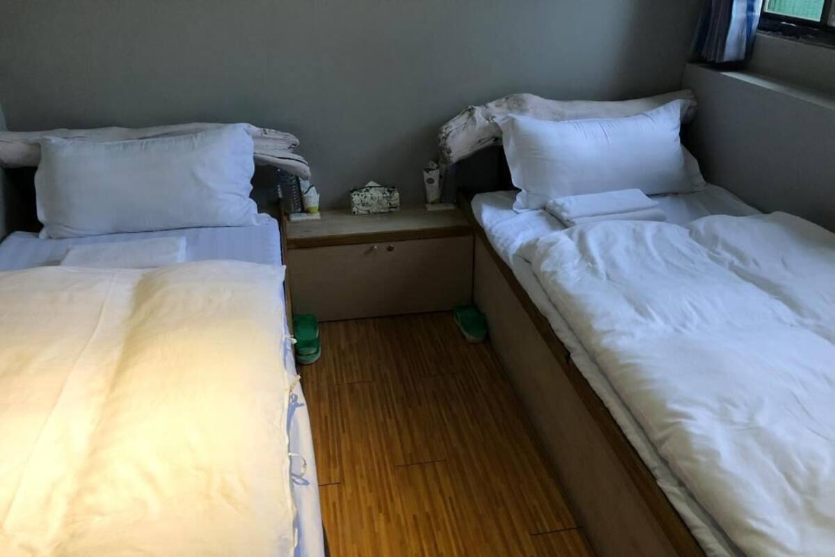 共用宿舍 | 羽絨被、床單