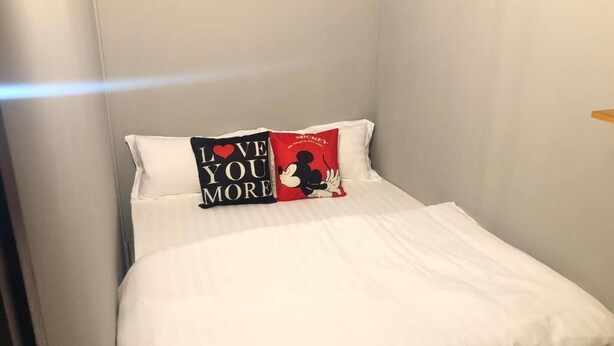 Quarto casal econômico | Edredons de pluma, roupa de cama