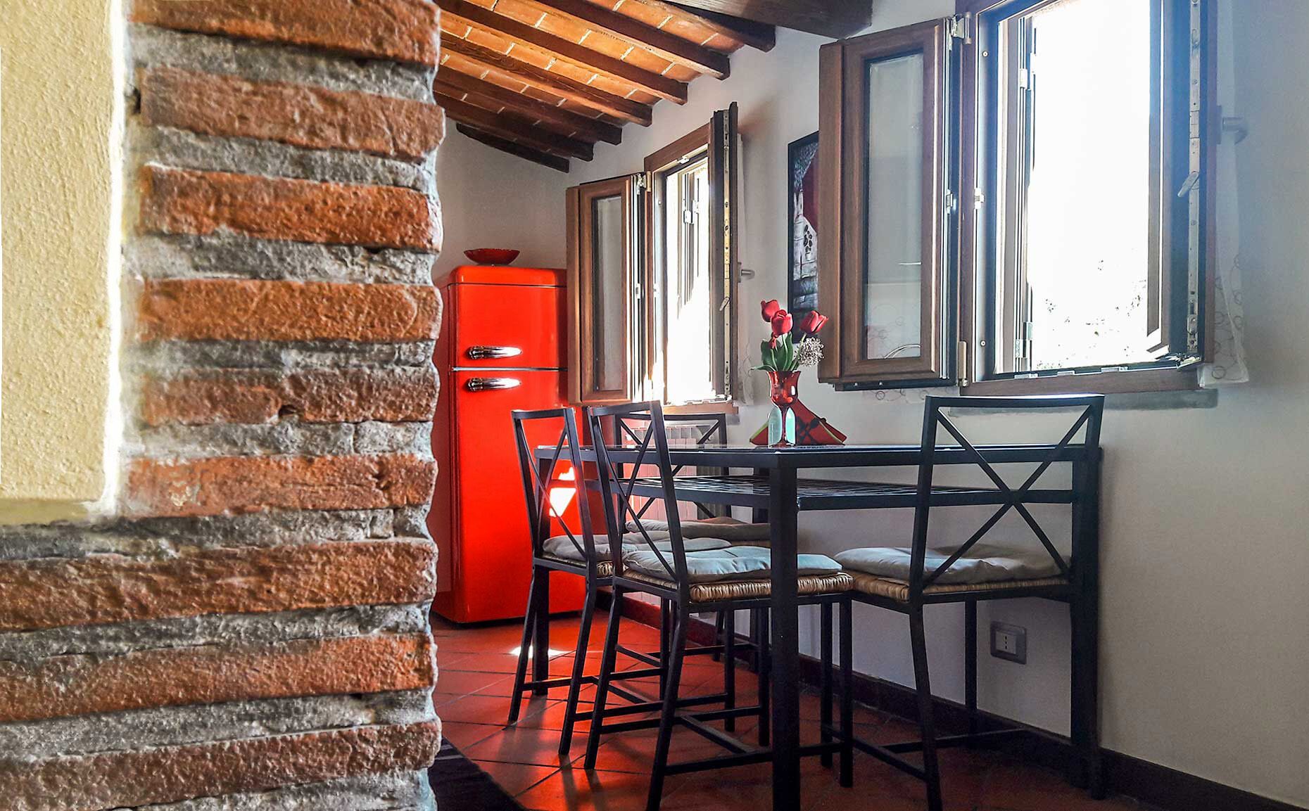 Quarto quádruplo família | Opções para refeição no quarto