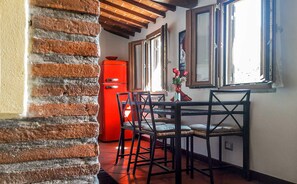 Family Quadruple Room | In-room dining