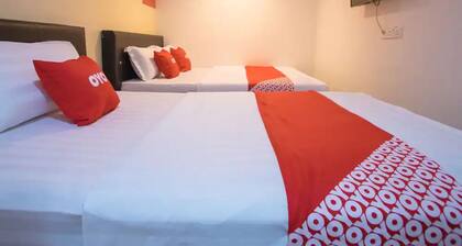 Hotel O Taj (seksyen 13)