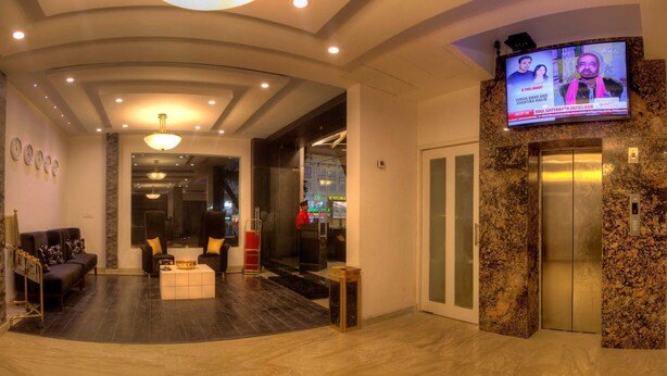 Lobby - The Dawn Hotel (Mysore)