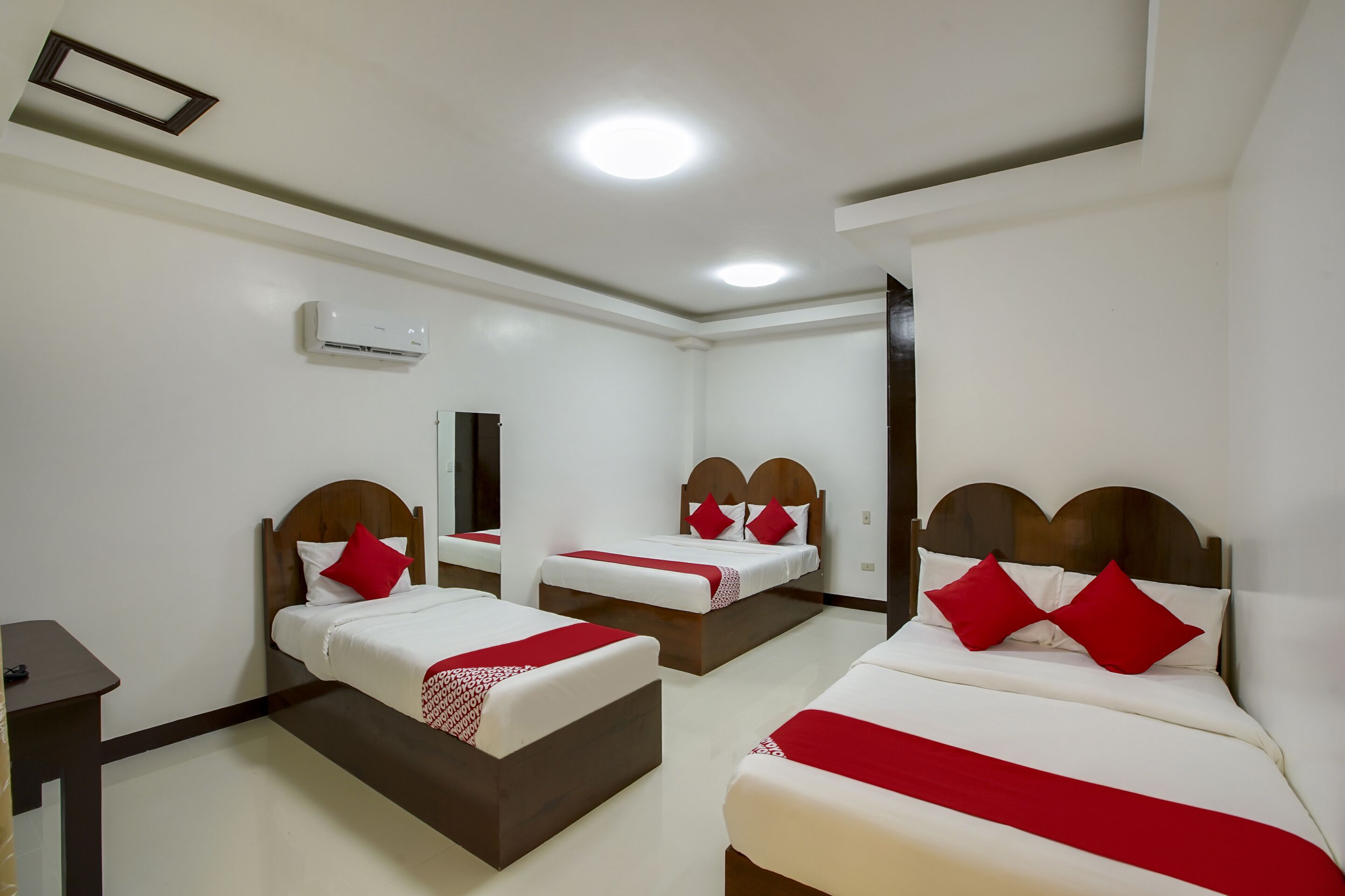 Premier Room | Free WiFi, bed sheets