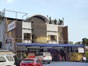 Front of property - OYO 459 Offshore Hotel (General Santos)