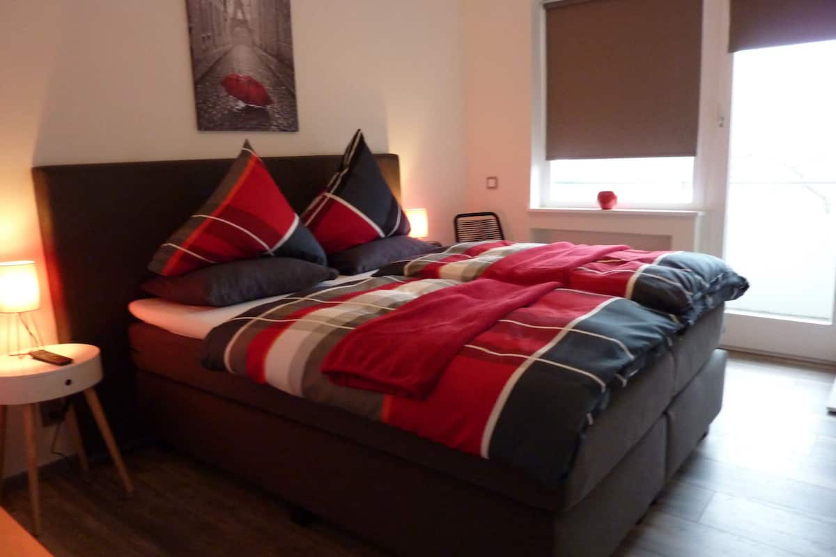 Luxury Double or Twin Room, Balcony | WiFi (free), individually decorated, bed sheets