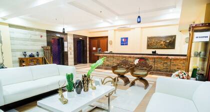 Capital O 460 World Palace Hotel