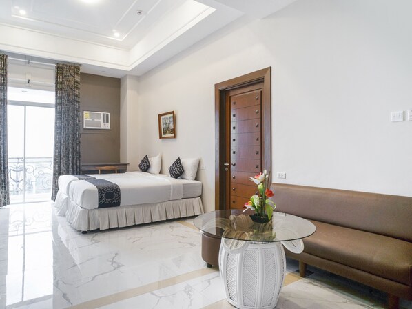 Suite, 1 habitación | Escritorio, wifi gratis, ropa de cama