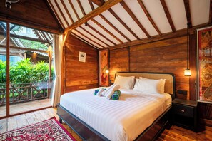 River Wooden House | Minibar, in-room safe, free WiFi, bed sheets - Kadewa Retreat Ubud - Adults Only (Ubud)