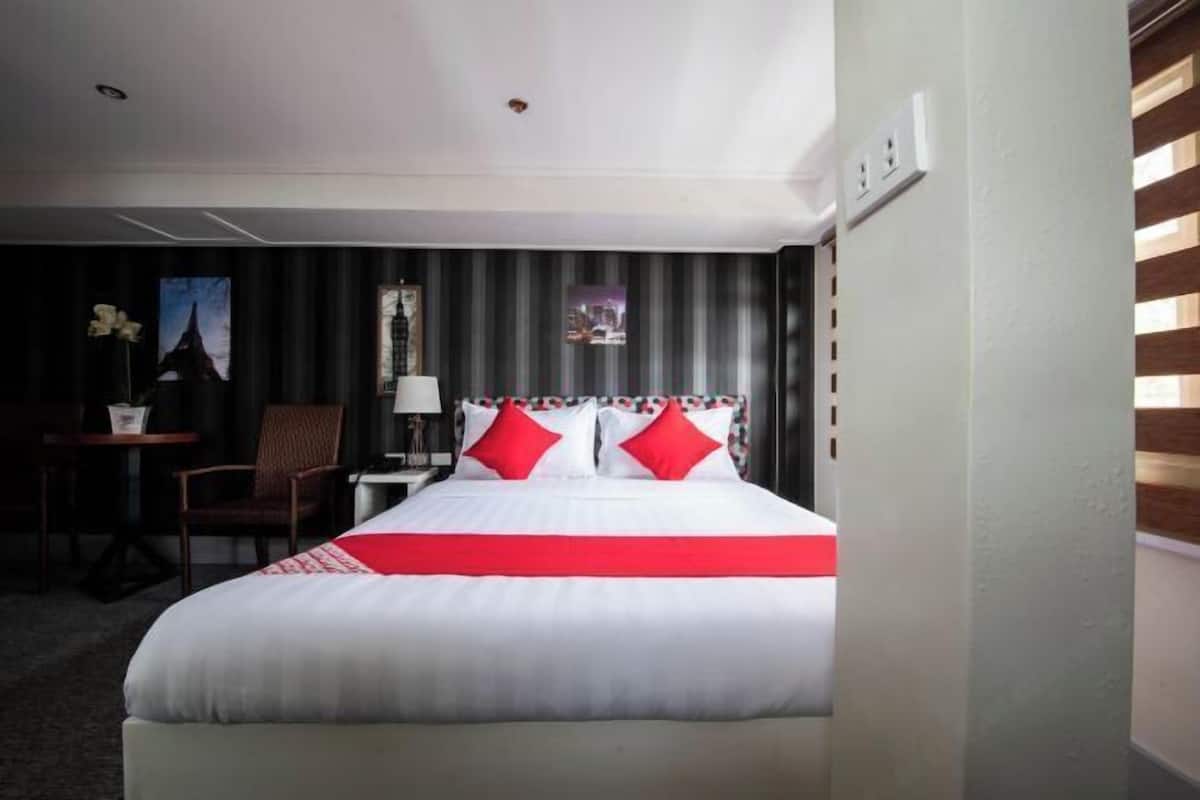 Desk, free WiFi, bed sheets