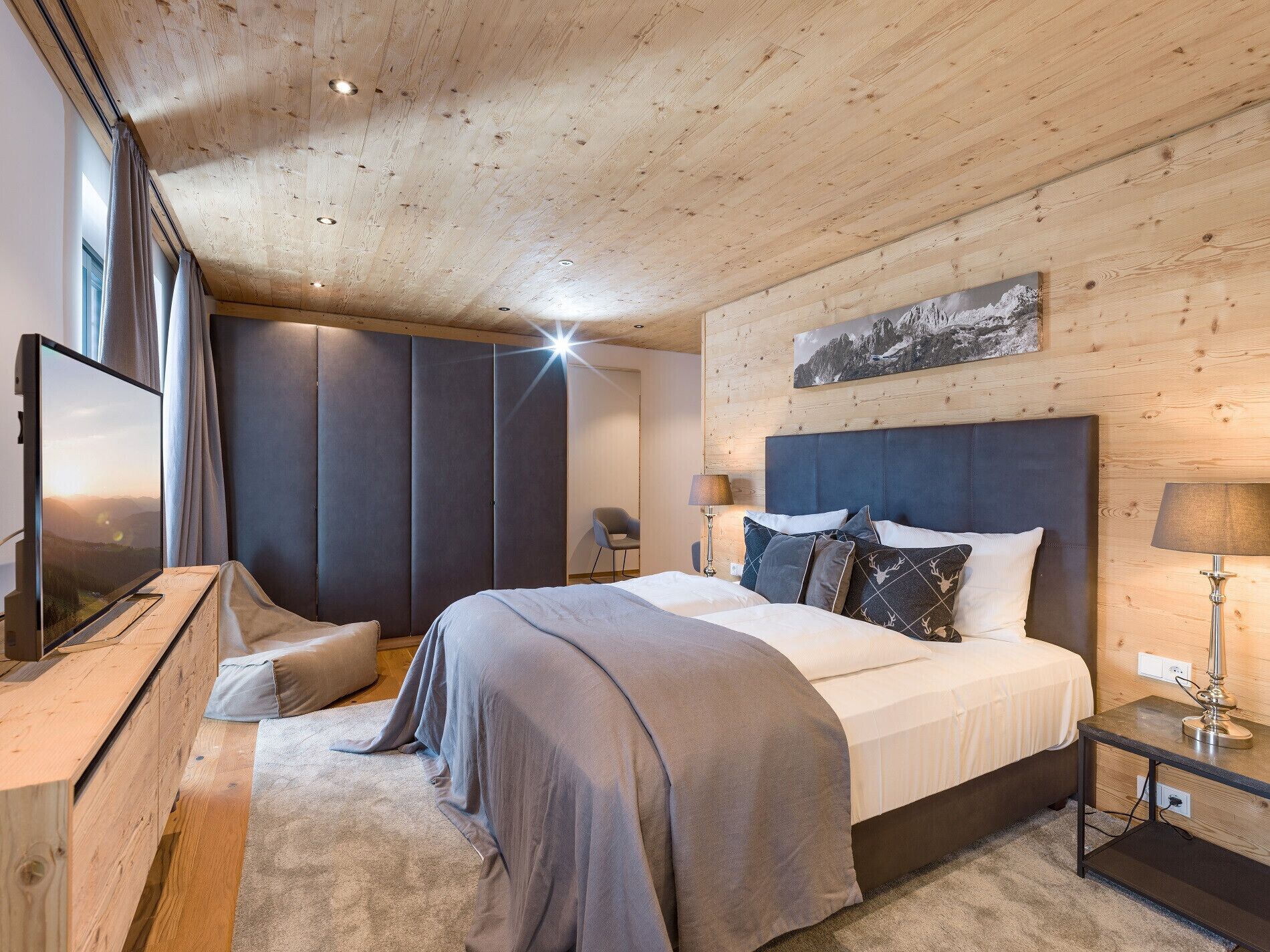 3 bedrooms, free WiFi, bed sheets