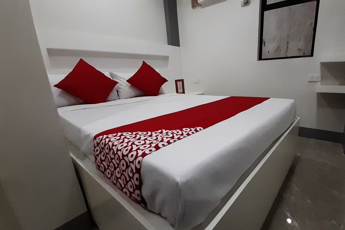 Double Room | Free WiFi, bed sheets