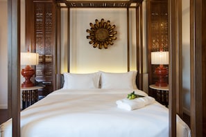 Ropa de cama de alta calidad, camas con efecto memoria y minibar 