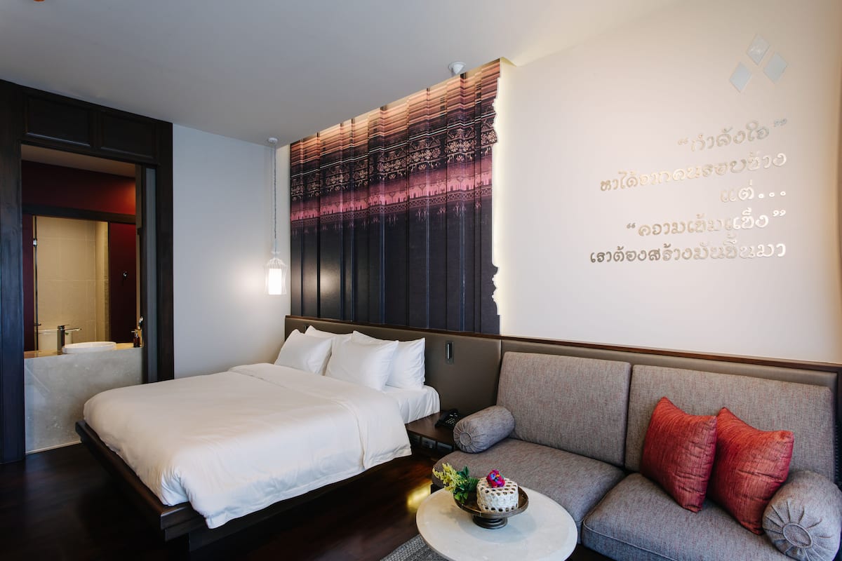 Luxe kamer, 1 kingsize bed, toegang tot zwembad | Luxe beddengoed, bedden met traagschuimmatrassen, een minibar