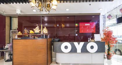 OYO 416 Lucky Hotel