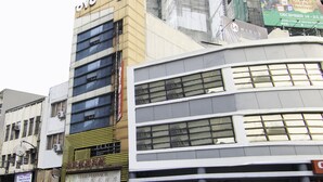 Unclassified image, 3 of 31, button - OYO 416 Lucky Hotel (Manila)