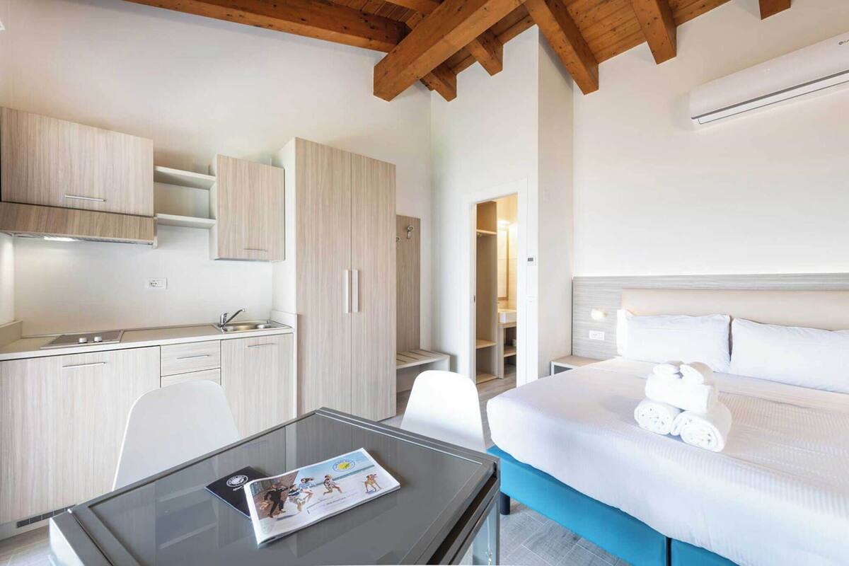 Cortinas opacas y wifi gratis