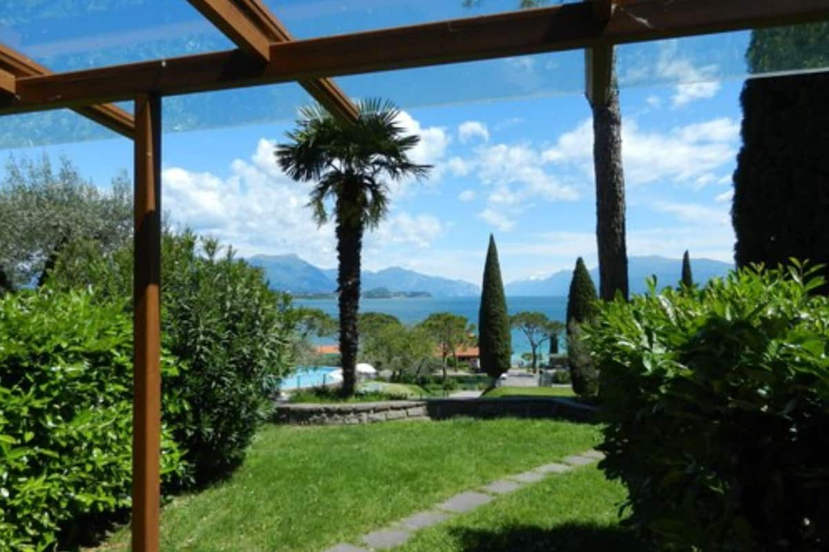 Alloggio Superior su due livelli, 2 camere da letto, patio, vista lago parziale (Pet Friendly) | Vista giardino