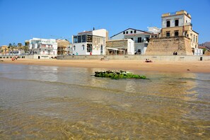 Accommodatie ligt op het strand