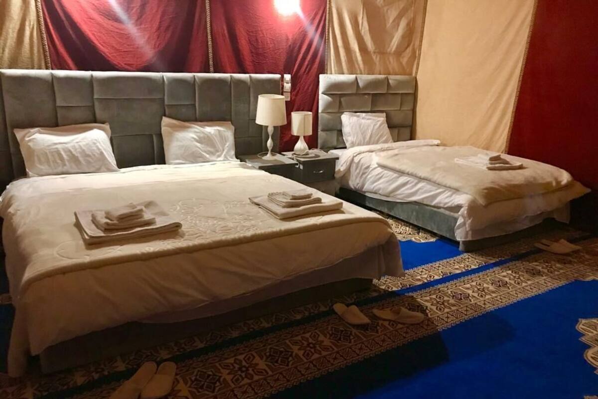 Tent (Triple) | Free WiFi, bed sheets