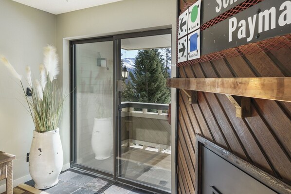 Interior - Modern Peak 8 Getaway! Grandview 2BR Condo (Breckenridge)