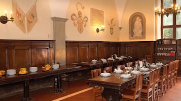 Desayuno buffet incluido todos los días