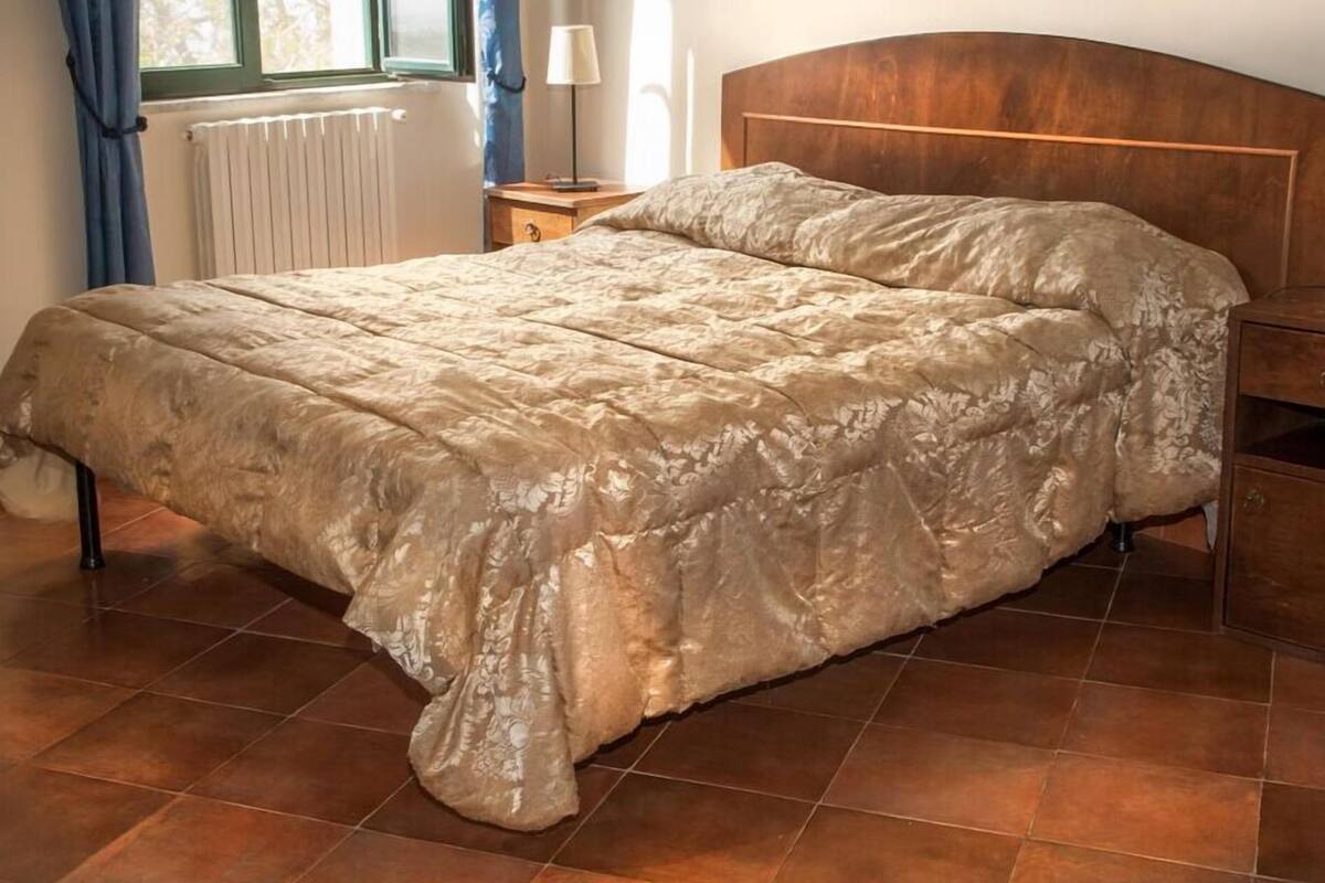 Standard Double Room | WiFi (free), bed sheets